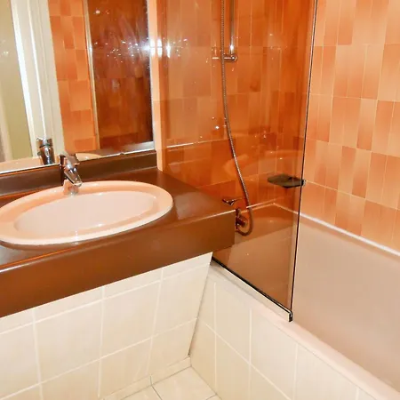 Cosy, Au Pied Des Pistes Avec Balcon, Parking Et Casier A - Fr-1-516-37 Les Deux Alpes